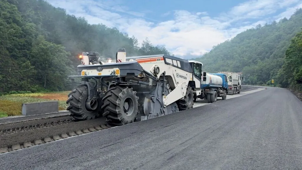 Tecnologias Inovadoras em Pavimentação: Rumo ao Futuro Mais Durável